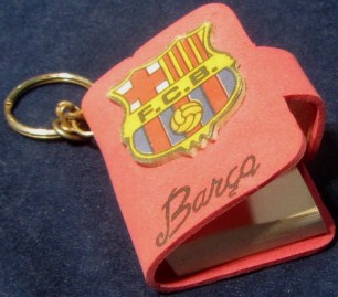 LLAVERO LIBRETA MINIATURA FCB